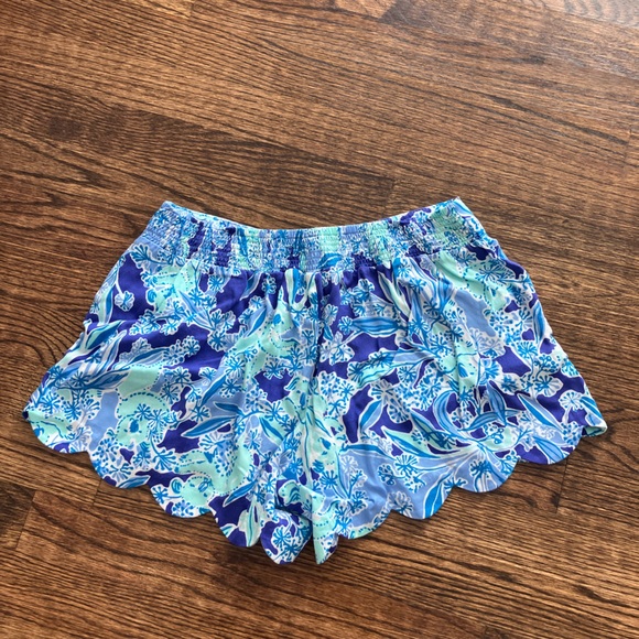 Lilly Pulitzer shorts - Picture 2 of 2
